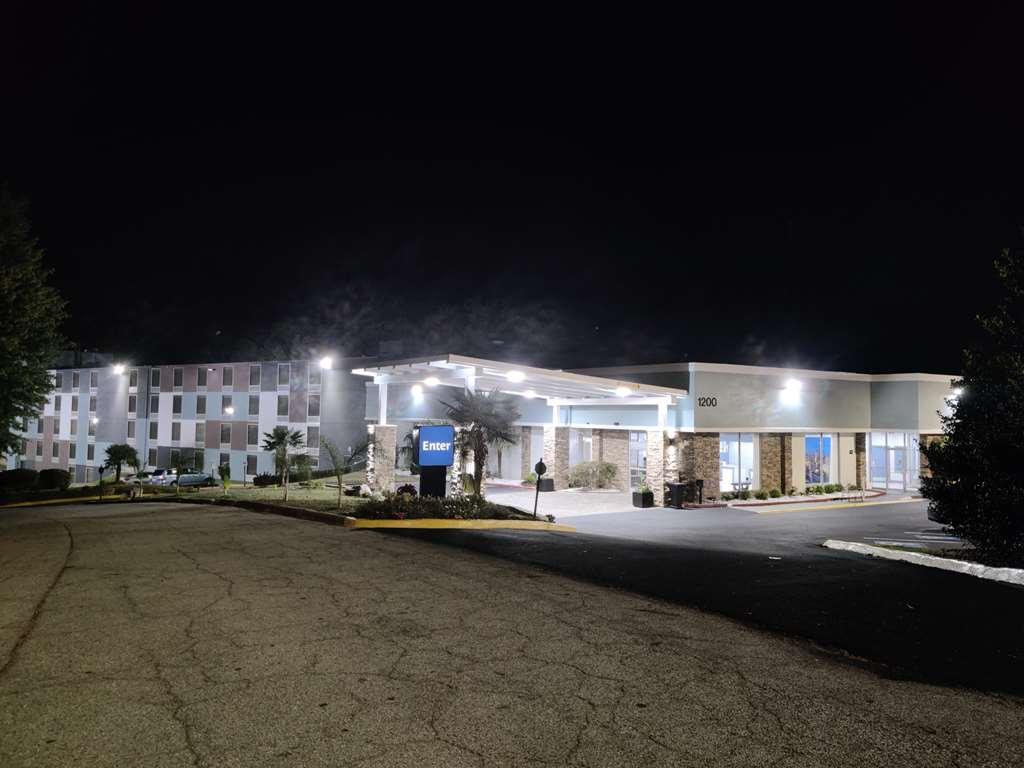 Best Western Atlanta Cumberland Galleria Hotel Smyrna Bagian luar foto